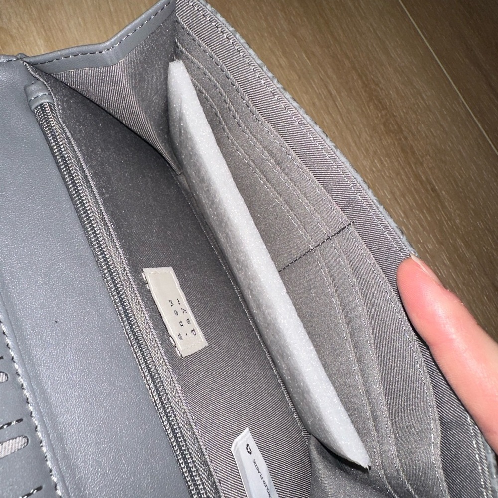 Wallet - Picture 6 of 6